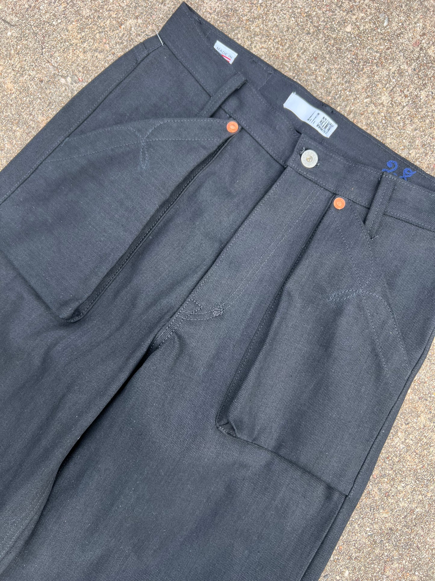 WS-001 Wide Leg Jeans- Pleated Front Pocket 28 x 32